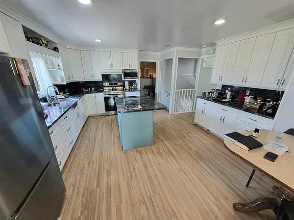 2nd image of 307 3rd Ave N