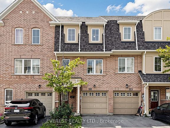 2nd image of 121 Jenkinson Way