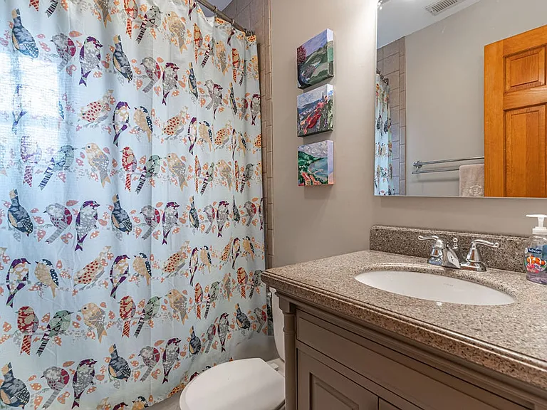 1206 Colonial Ave — Photo 22