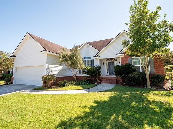 3rd image of 4066 Huntley Dr