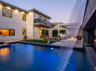 13812 Cumpston St, Sherman Oaks, CA 91401