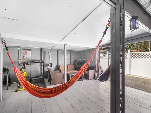 120-38 Inwood Street image 22 of 28