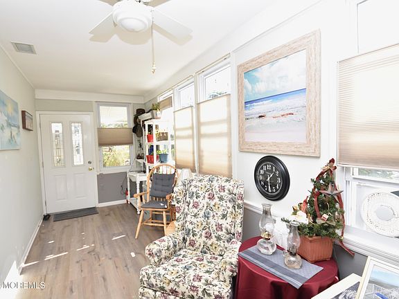 4th image of 6 A Chestnut Street