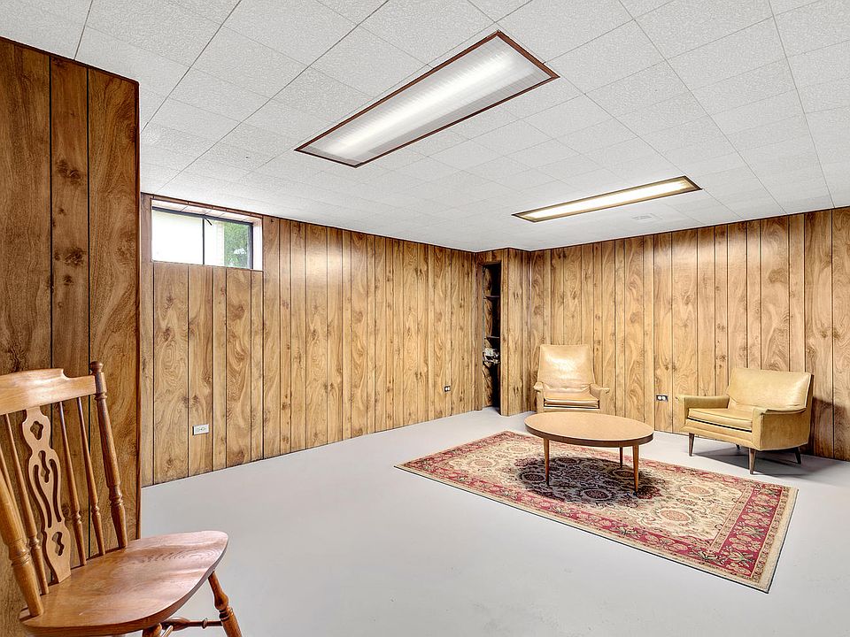 1st image of 433 Beach Ave