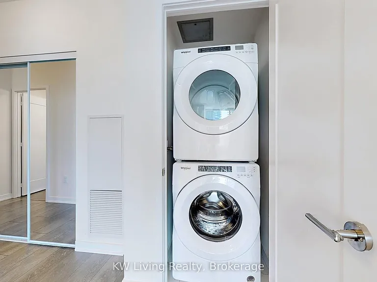 28 Freeland St #1907 — Photo 21