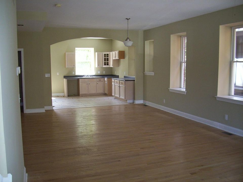 1st image of 3128-3130 Halliday Ave