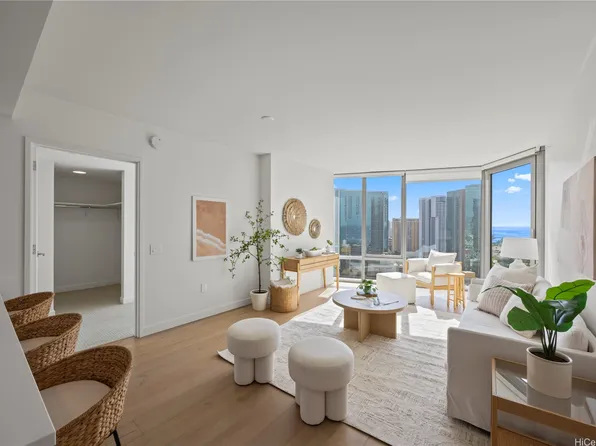 1001 Queen St #2404, Honolulu, HI 96816