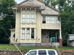 209 Aid Ave, West Plains, MO 65775