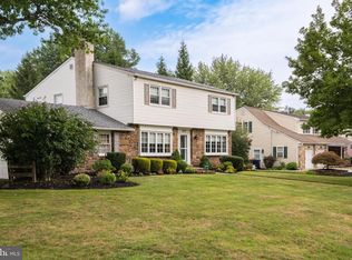 1632 Kenmare Dr, Dresher, PA 19025