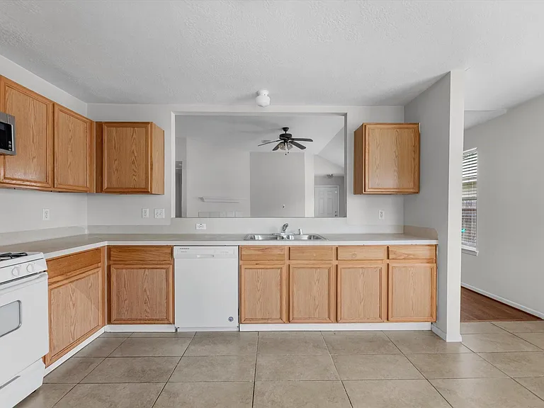 6002 Destiny Park Ct — Photo 9