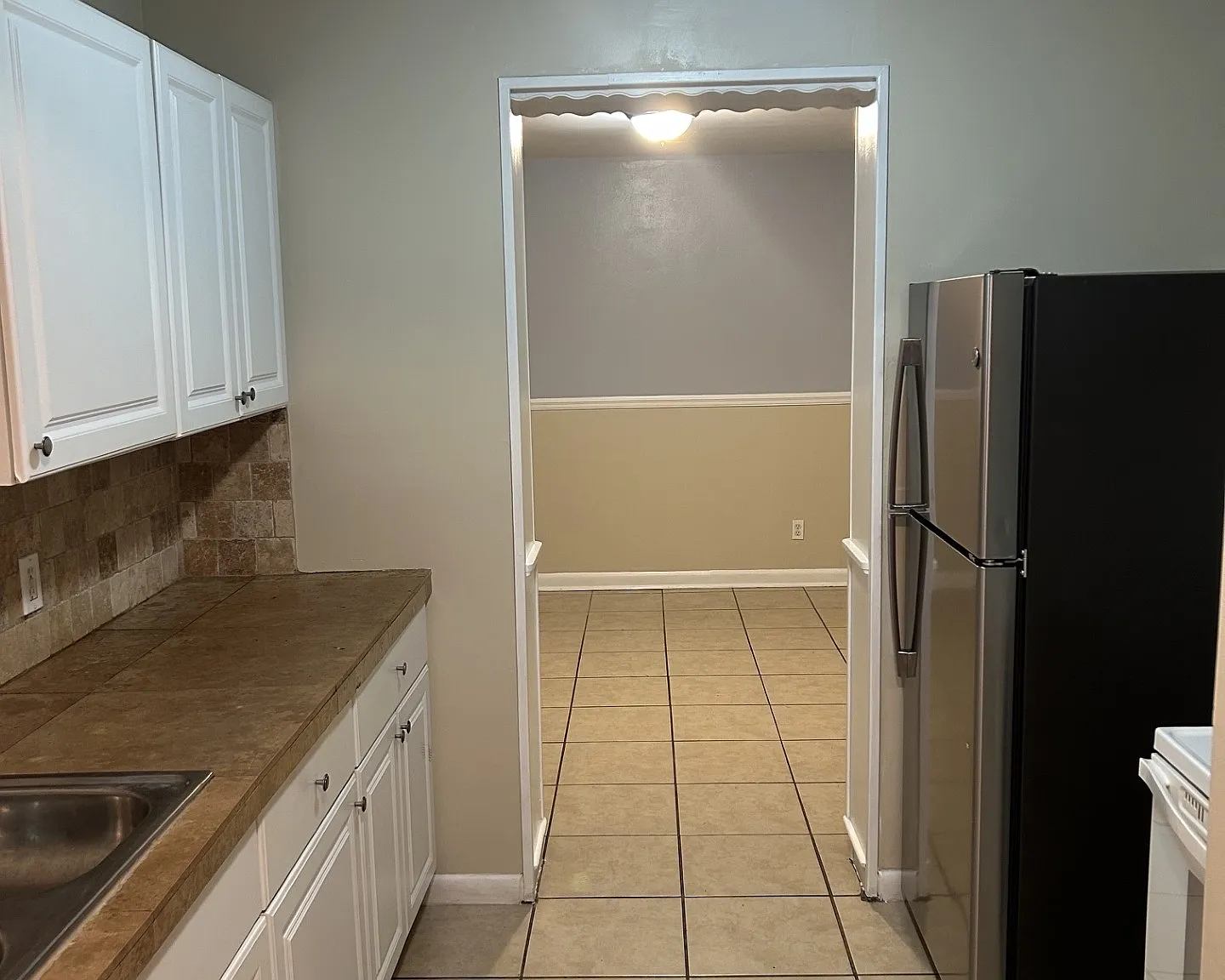 3 bed, 1204 sqft, $1,400 — Photo 2