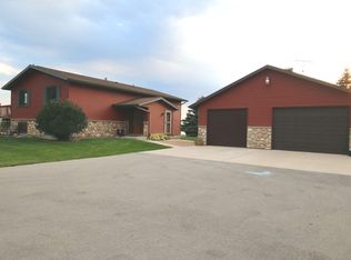 N9190 Hunters Ct, Elkhart Lake, WI 53020