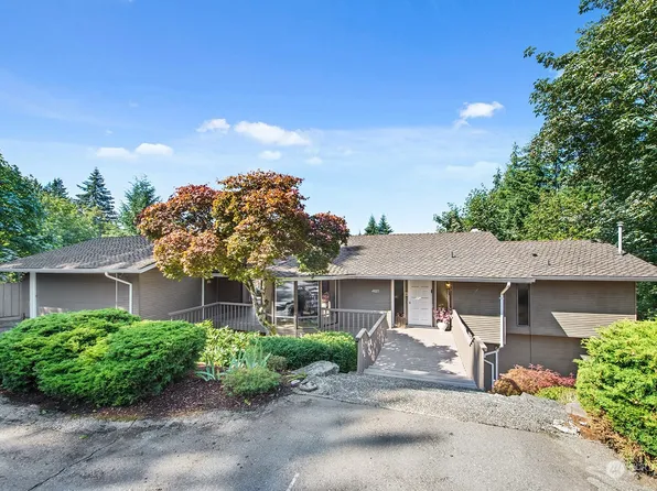 4825 88th Avenue SE, Mercer Island, WA 98040