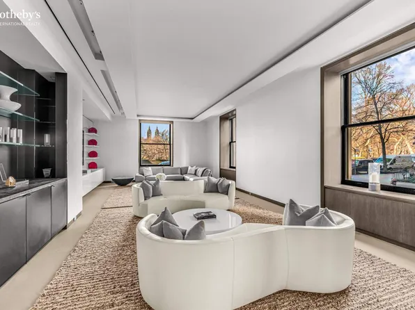 927 5th Avenue MAISONETTE image 3 of 20