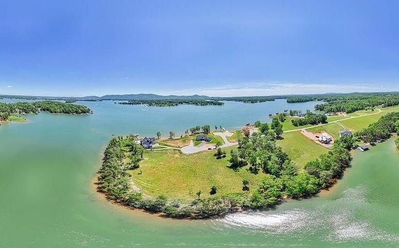 1st image of 389 Hyannis Point
