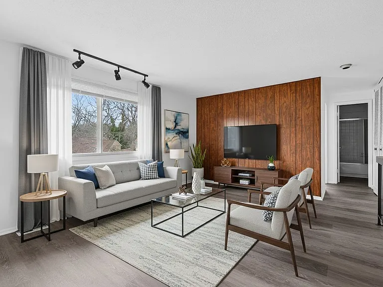 8801 Monmouth Dr — Photo 20
