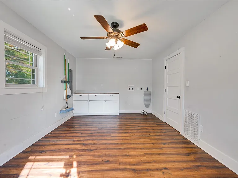 215 Perryman Rd — Photo 14