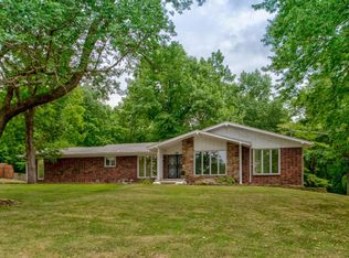 3158 E Redbud St, Springfield, MO 65804
