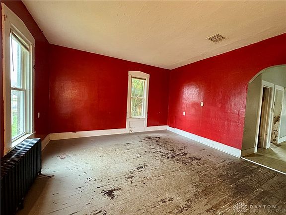 2nd image of 210 E South St