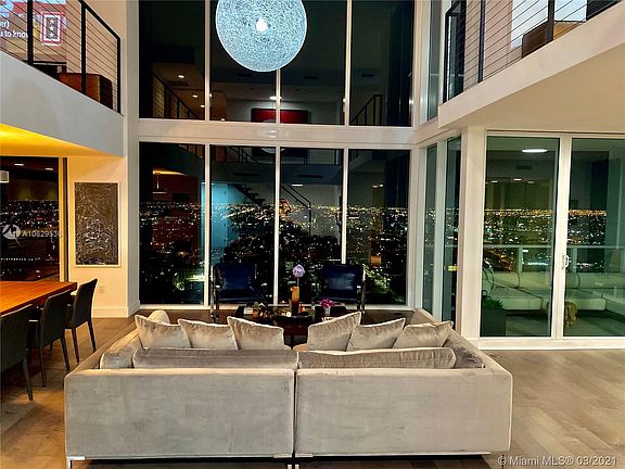 4th image of 1040 Biscayne Boulevard 4206 #Ts