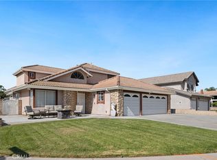 4203 Torrey Pines Dr, Riverside, CA 92505