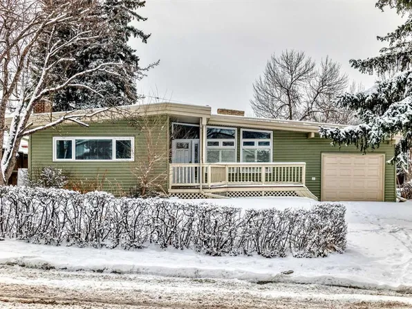 4 N Clarendon Rd NW, Calgary, AB T2L 0P1