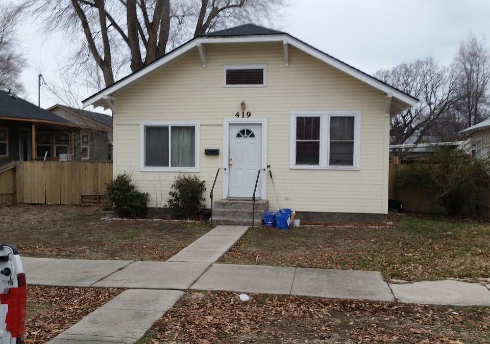 1st image of 419 14th Ave S