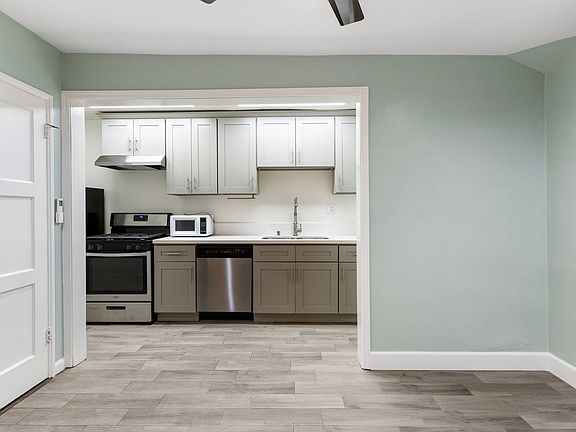 4th image of 2104 E Florida St APT 11