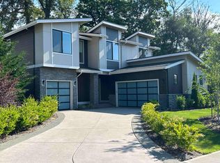 122 Duane Ln NW, Bainbridge Island, WA 98110