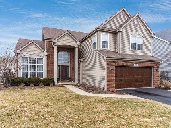 39W254 E Mallory Dr, Geneva, IL 60134