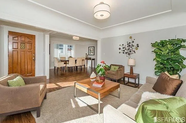 3 bed, 1465 sqft, $4,800 — Photo 1