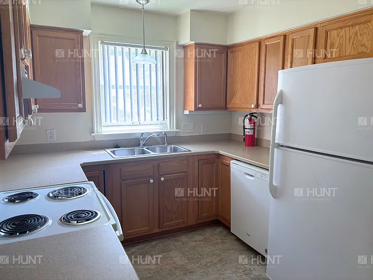 306 Jefferson Dr — Photo 7