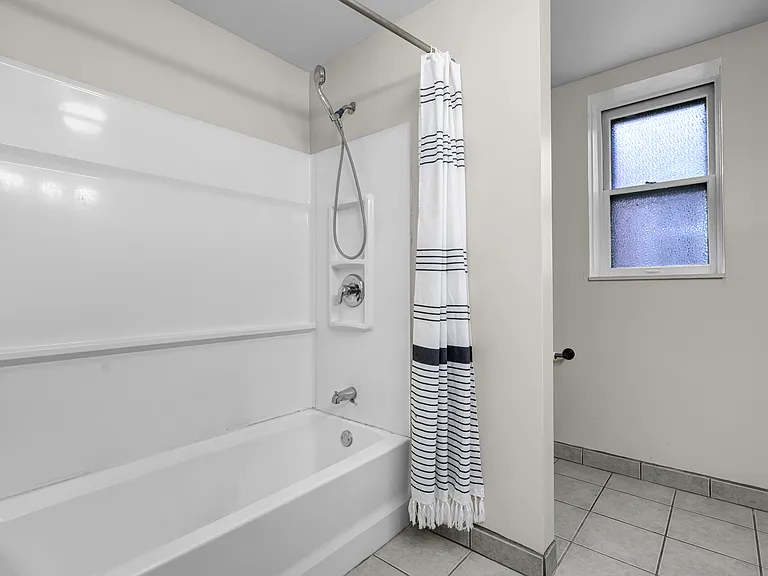 3335 Salena St — Photo 22