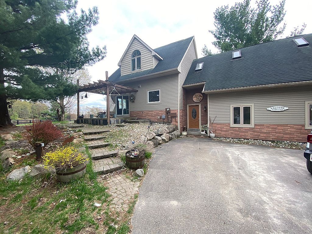 11298 Horton Rd, Goodrich, MI 48438 Zillow