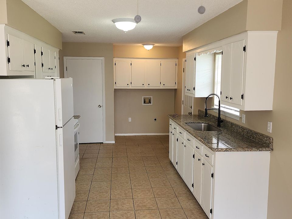 1st image of 42421 Deluxe Lake Dr #4A