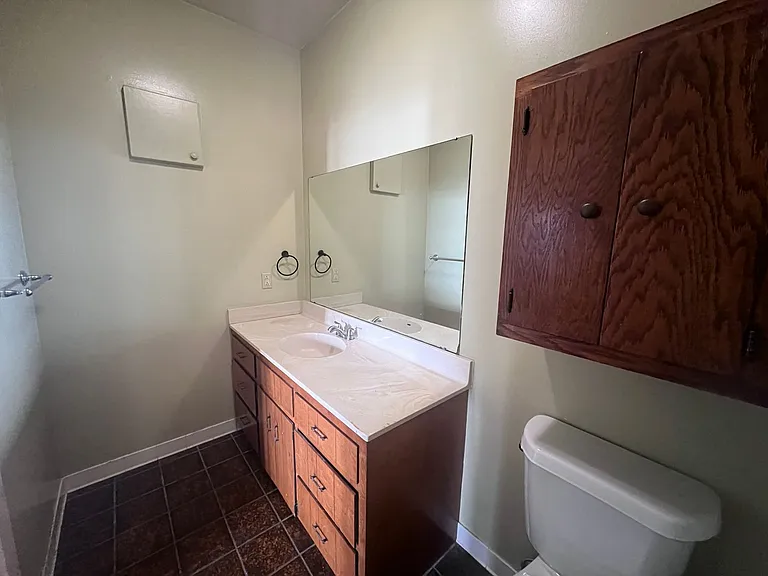 1030 Chester St SE — Photo 11