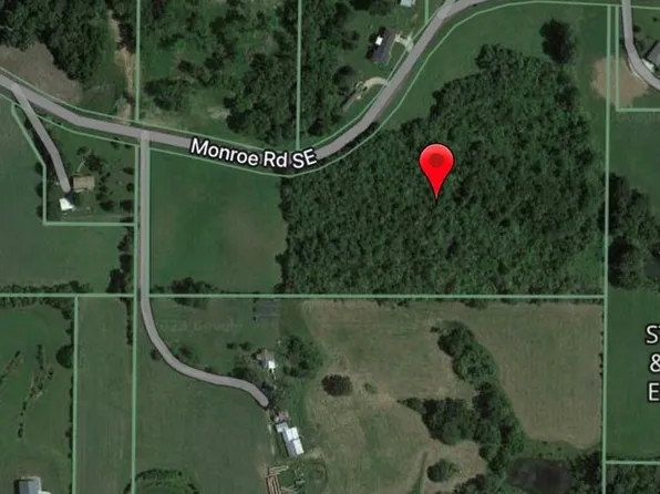 6522 Monroe Rd SE, Agency, MO 64401