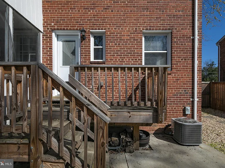 4428 Vermont Ave — Photo 20
