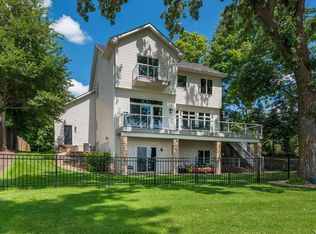 7063 N Shore Trl N, Forest Lake, MN 55025