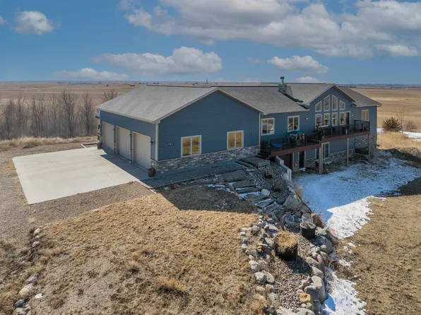 5298 State Highway 8, Stanley, ND 58784