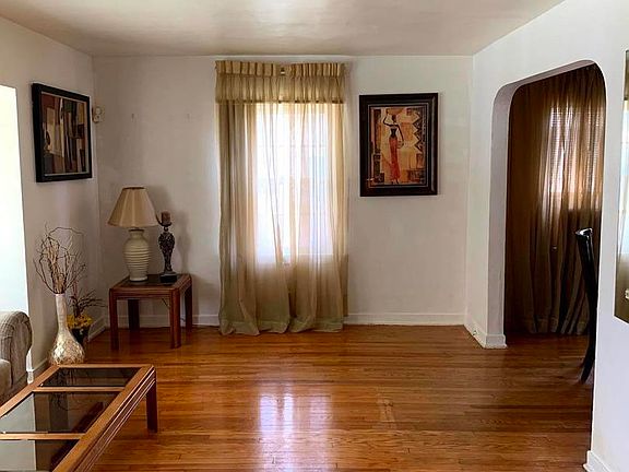 5th image of 318 23rd Ave