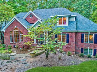 1800 Sterling Oaks Blvd SE, Ada, MI 49301