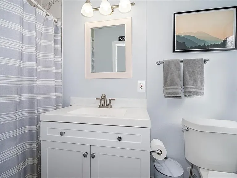 814 Malone Dr — Photo 17