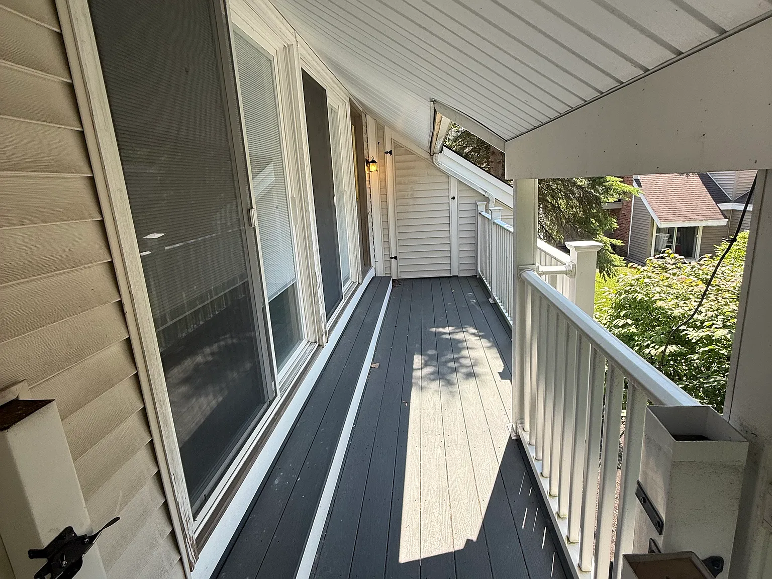 1 bed, 1000 sqft, $1,350 — Photo 1