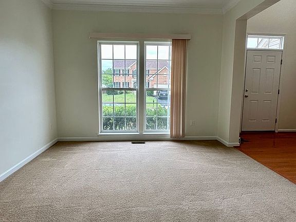 3rd image of 6676 Clarkes Meadow Dr