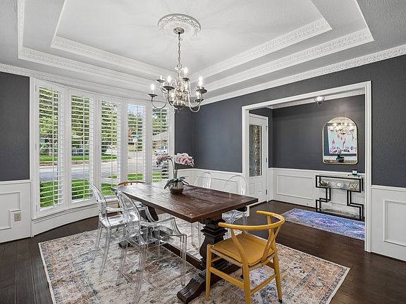 5th image of 9026 Woodhurst Dr