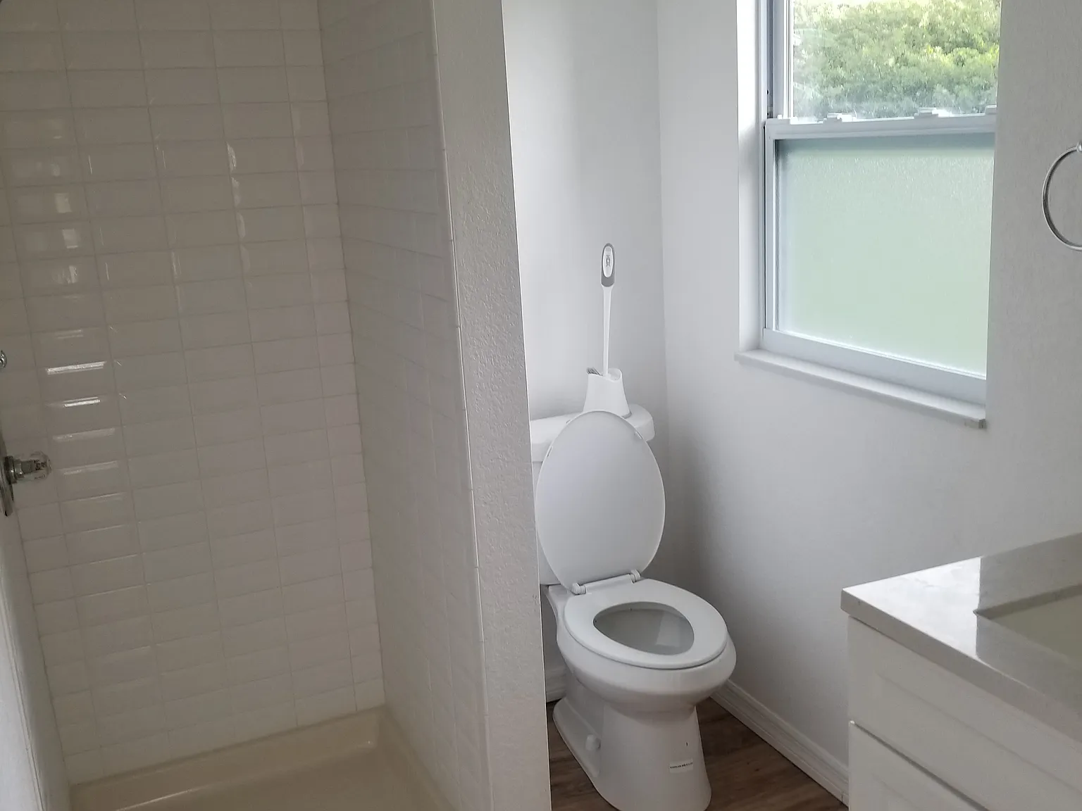1 bed, 400 sqft, $1,190 — Photo 4
