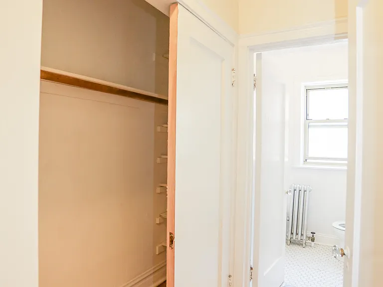 1631 W Lunt Ave #2A — Photo 5