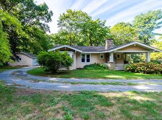 1083 Long Cove Rd, Gales Ferry, CT 06335