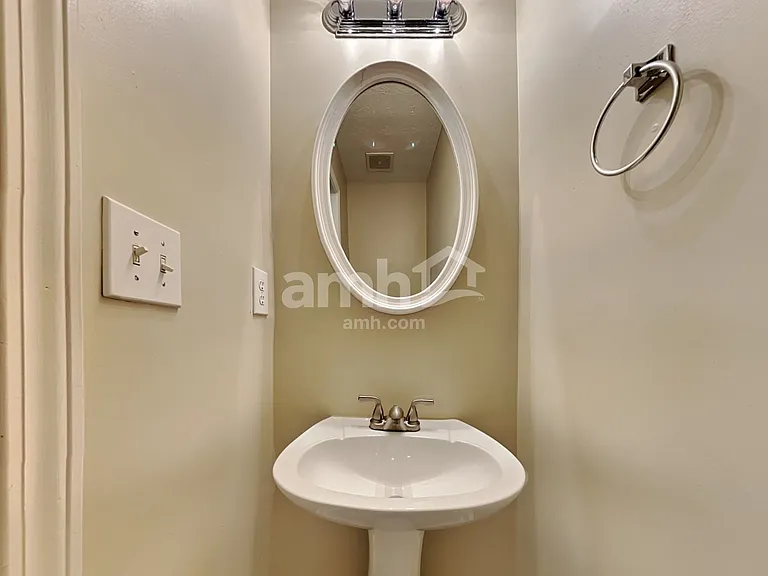 141 Bridgemill Dr — Photo 9